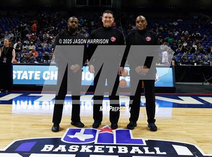 Thumbnail 2 in Guyer vs. Jordan (UIL Basketball 6A D2 Final) photogallery.