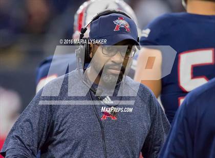 Thumbnail 2 in Lamar vs Atasococita (UIL 6A Regional Playoff) photogallery.