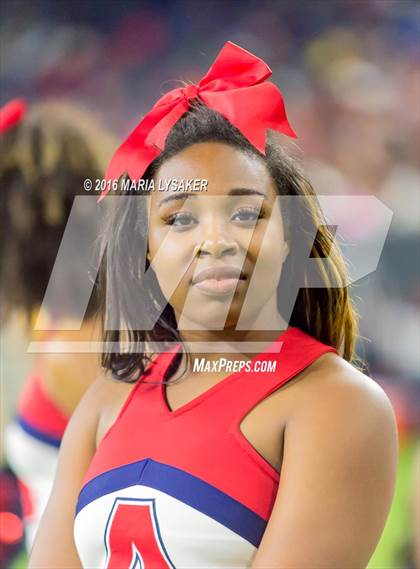 Thumbnail 2 in Lamar vs Atasococita (UIL 6A Regional Playoff) photogallery.