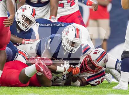 Thumbnail 1 in Lamar vs Atasococita (UIL 6A Regional Playoff) photogallery.