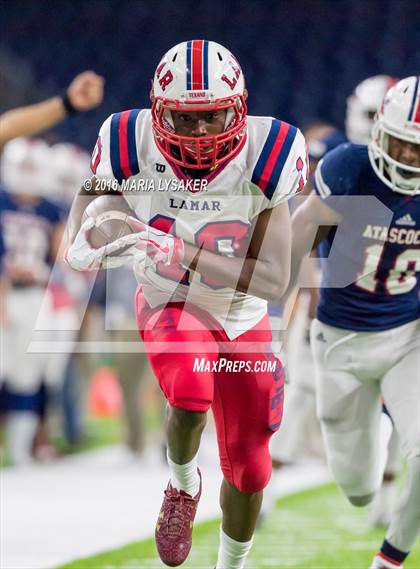 Thumbnail 2 in Lamar vs Atasococita (UIL 6A Regional Playoff) photogallery.