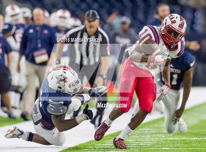 Thumbnail 1 in Lamar vs Atasococita (UIL 6A Regional Playoff) photogallery.