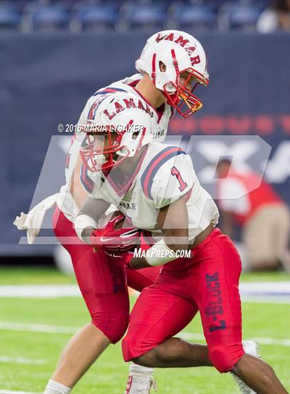 Thumbnail 3 in Lamar vs Atasococita (UIL 6A Regional Playoff) photogallery.