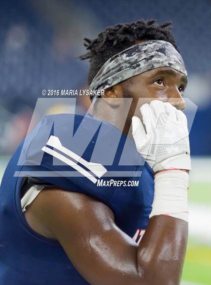 Thumbnail 1 in Lamar vs Atasococita (UIL 6A Regional Playoff) photogallery.