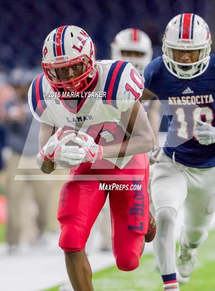 Thumbnail 3 in Lamar vs Atasococita (UIL 6A Regional Playoff) photogallery.