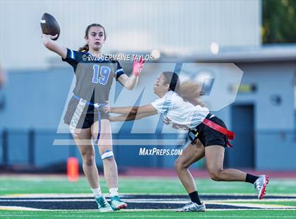 Thumbnail 2 in Oconee County vs. Harlem photogallery.
