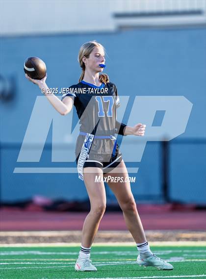 Thumbnail 3 in Oconee County vs. Harlem photogallery.