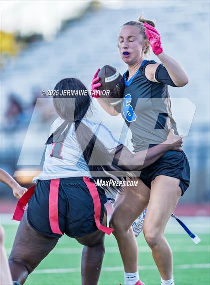 Thumbnail 1 in Oconee County vs. Harlem photogallery.