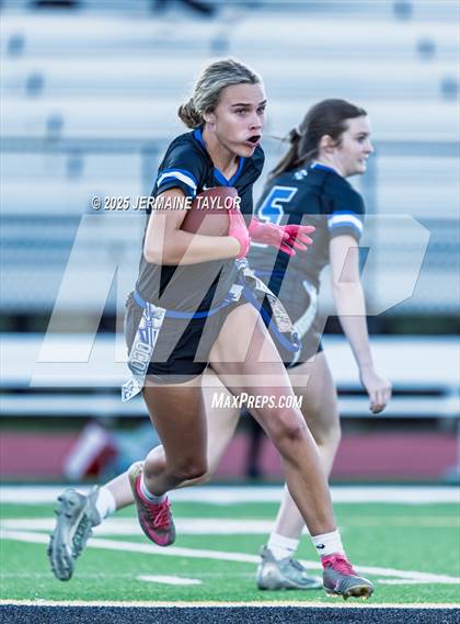 Thumbnail 1 in Oconee County vs. Harlem photogallery.