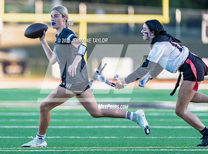 Thumbnail 1 in Oconee County vs. Harlem photogallery.