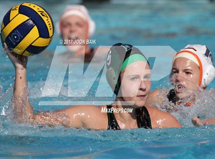 Thumbnail 3 in Drake vs. Woodside (Amanda Mac Invitational) photogallery.