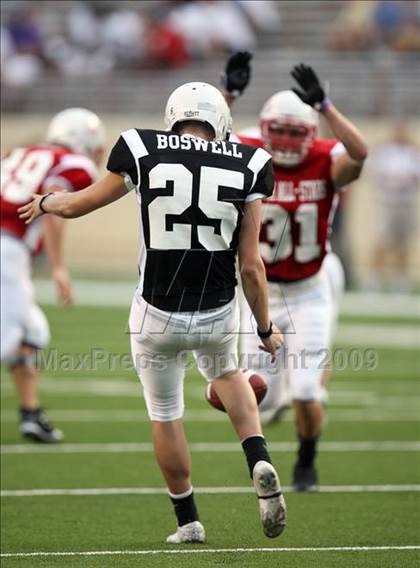 Thumbnail 3 in 2009 THSCA All-Star Football Game photogallery.