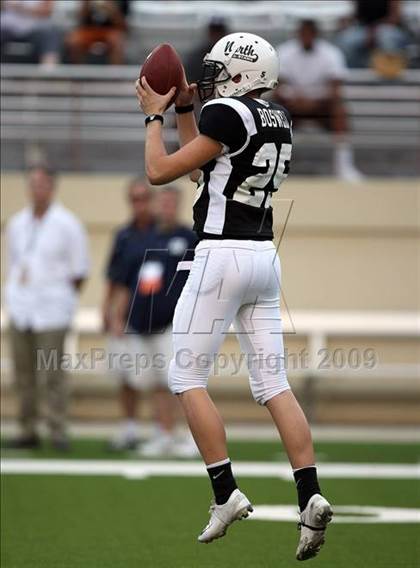 Thumbnail 1 in 2009 THSCA All-Star Football Game photogallery.
