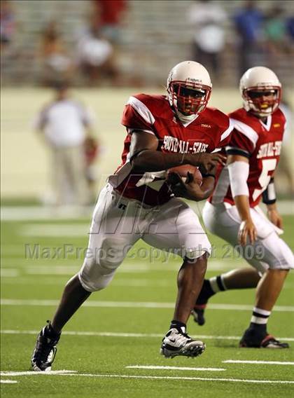 Thumbnail 2 in 2009 THSCA All-Star Football Game photogallery.