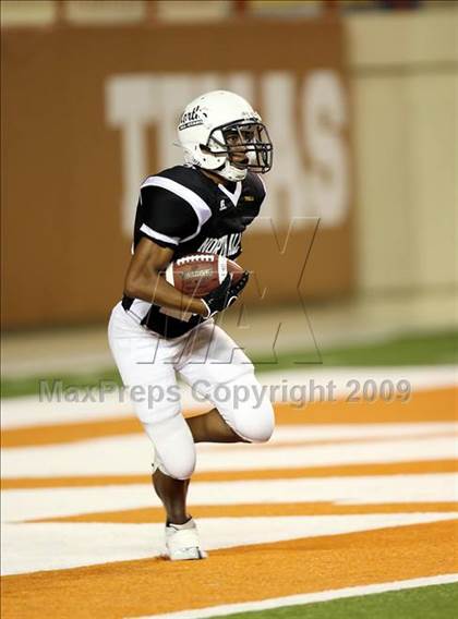 Thumbnail 1 in 2009 THSCA All-Star Football Game photogallery.