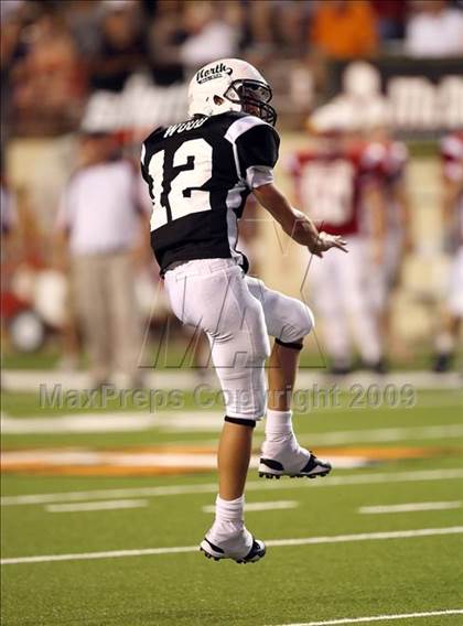 Thumbnail 1 in 2009 THSCA All-Star Football Game photogallery.