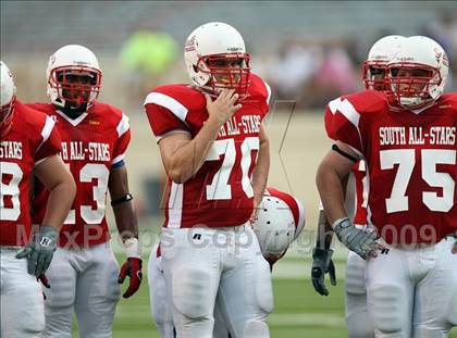 Thumbnail 3 in 2009 THSCA All-Star Football Game photogallery.