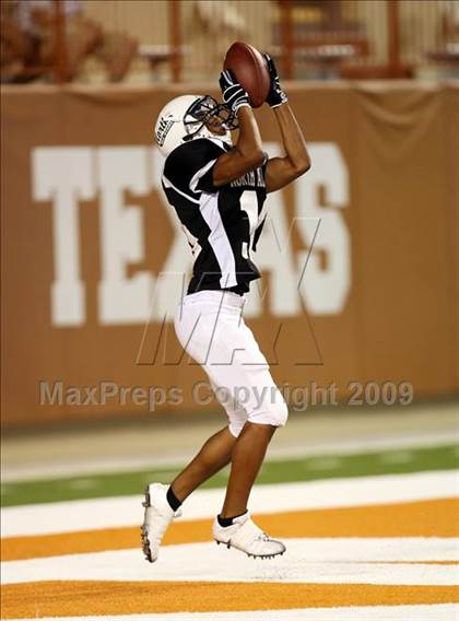Thumbnail 2 in 2009 THSCA All-Star Football Game photogallery.