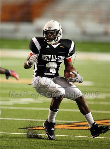 Thumbnail 2 in 2009 THSCA All-Star Football Game photogallery.