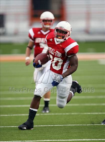 Thumbnail 2 in 2009 THSCA All-Star Football Game photogallery.