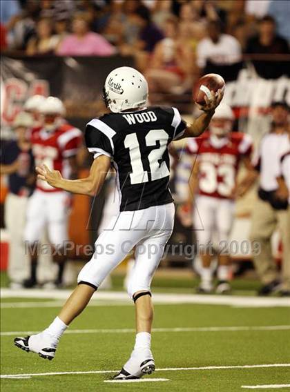 Thumbnail 2 in 2009 THSCA All-Star Football Game photogallery.