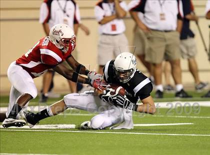 Thumbnail 1 in 2009 THSCA All-Star Football Game photogallery.