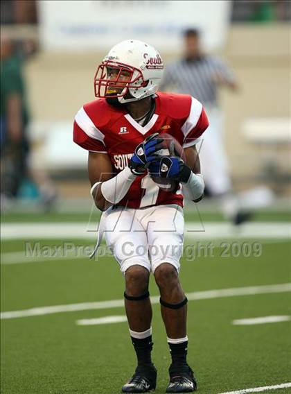 Thumbnail 1 in 2009 THSCA All-Star Football Game photogallery.