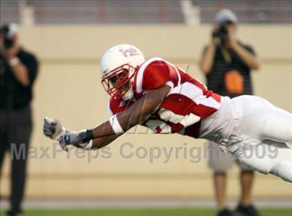 Thumbnail 2 in 2009 THSCA All-Star Football Game photogallery.