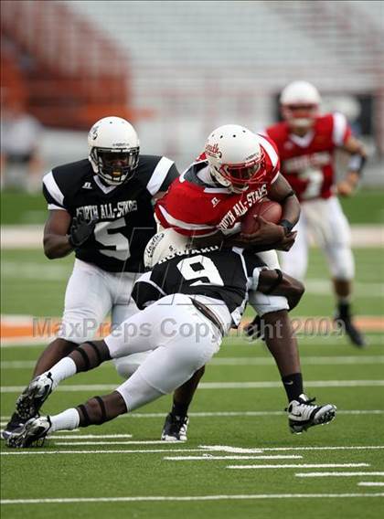 Thumbnail 1 in 2009 THSCA All-Star Football Game photogallery.