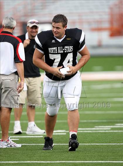 Thumbnail 1 in 2009 THSCA All-Star Football Game photogallery.