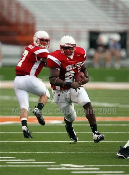 Thumbnail 1 in 2009 THSCA All-Star Football Game photogallery.