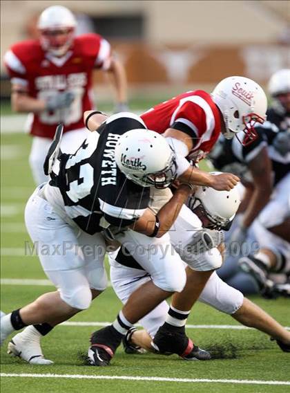 Thumbnail 3 in 2009 THSCA All-Star Football Game photogallery.
