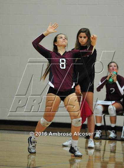 Thumbnail 2 in The Woodlands vs. Tompkins (NIKE Invitational Tournament) photogallery.