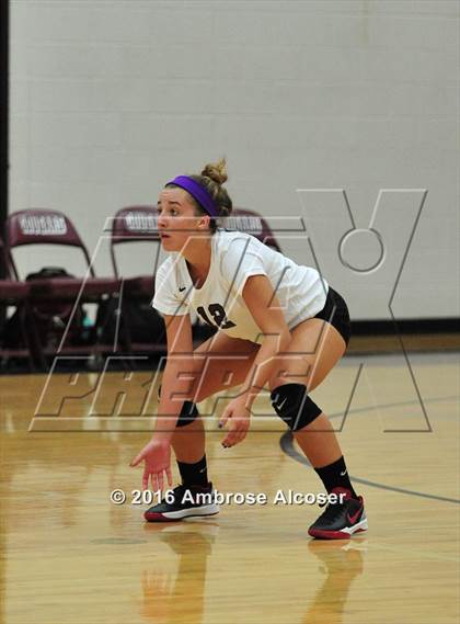 Thumbnail 3 in The Woodlands vs. Tompkins (NIKE Invitational Tournament) photogallery.