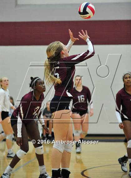 Thumbnail 1 in The Woodlands vs. Tompkins (NIKE Invitational Tournament) photogallery.
