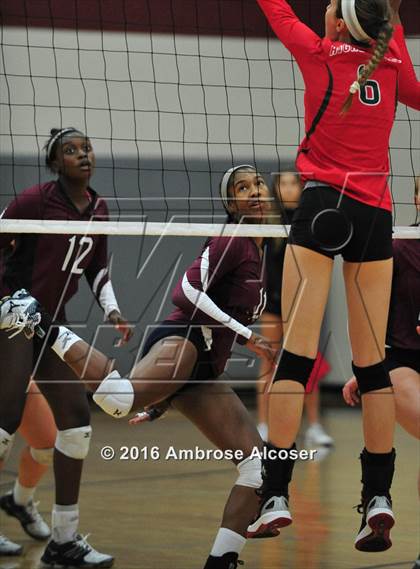 Thumbnail 2 in The Woodlands vs. Tompkins (NIKE Invitational Tournament) photogallery.