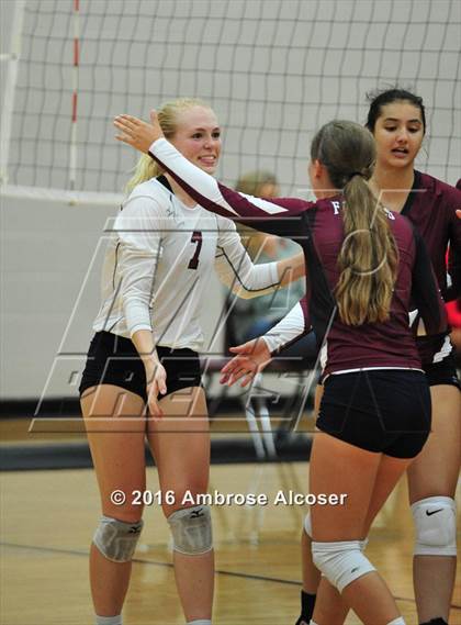 Thumbnail 3 in The Woodlands vs. Tompkins (NIKE Invitational Tournament) photogallery.