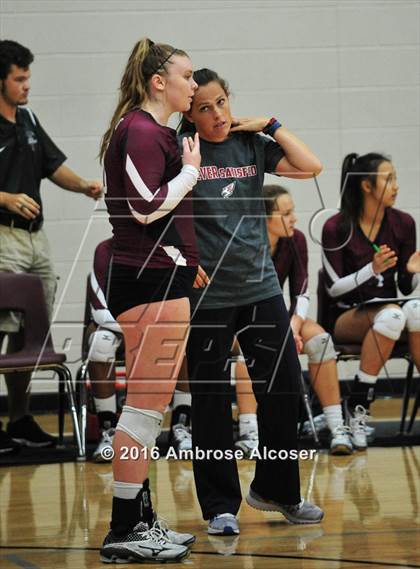 Thumbnail 2 in The Woodlands vs. Tompkins (NIKE Invitational Tournament) photogallery.