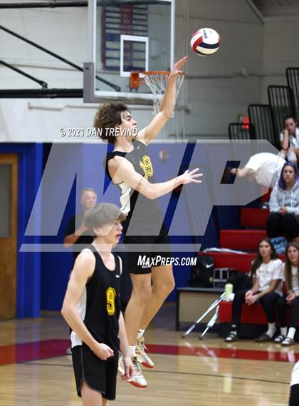 Thumbnail 1 in Kellam @ Princess Anne photogallery.