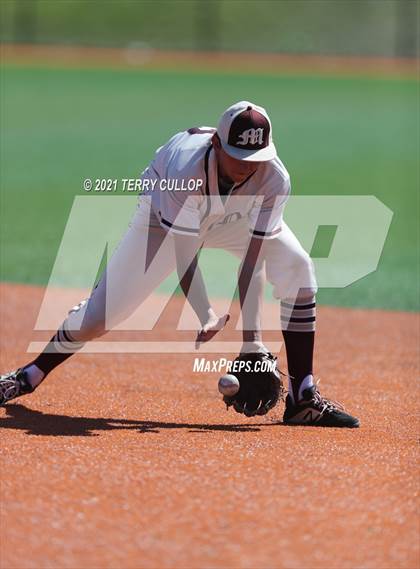 Thumbnail 1 in Orem vs. Maple Mountain (UHSAA 5A Championship) photogallery.