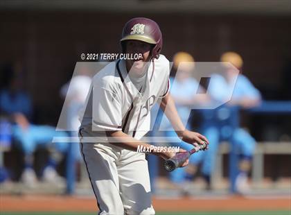 Thumbnail 3 in Orem vs. Maple Mountain (UHSAA 5A Championship) photogallery.