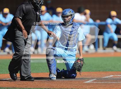 Thumbnail 2 in Orem vs. Maple Mountain (UHSAA 5A Championship) photogallery.