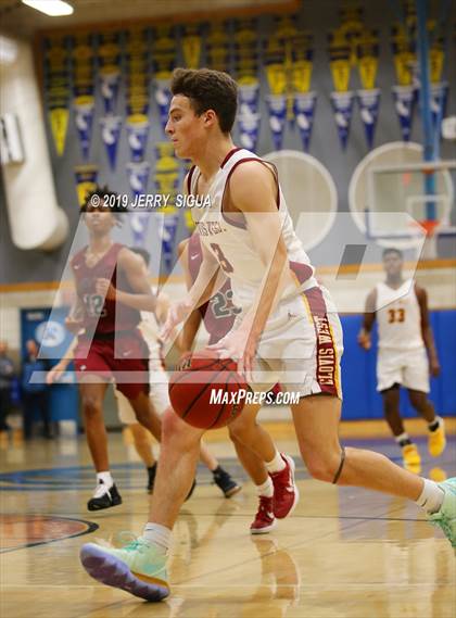 Thumbnail 1 in Clovis West vs. Laguna Creek (NorCal tip Off) photogallery.