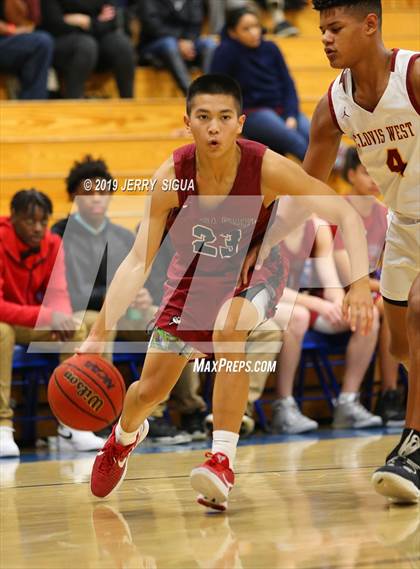 Thumbnail 3 in Clovis West vs. Laguna Creek (NorCal tip Off) photogallery.
