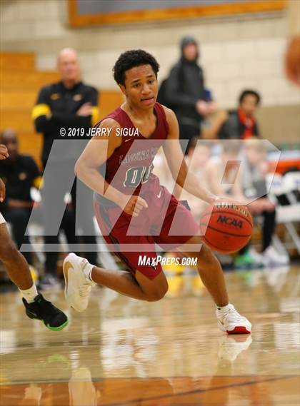 Thumbnail 1 in Clovis West vs. Laguna Creek (NorCal tip Off) photogallery.