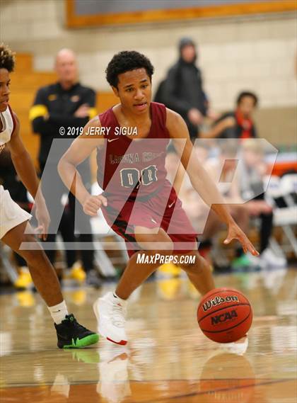 Thumbnail 2 in Clovis West vs. Laguna Creek (NorCal tip Off) photogallery.