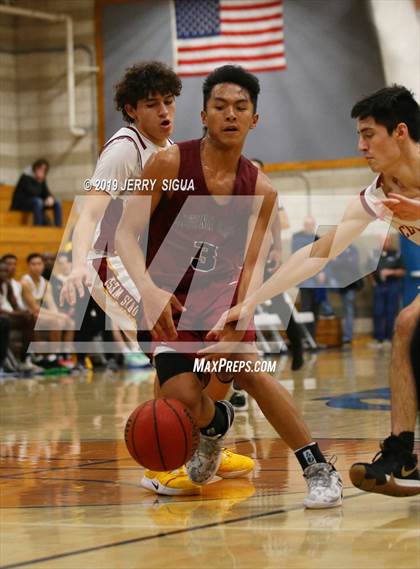 Thumbnail 3 in Clovis West vs. Laguna Creek (NorCal tip Off) photogallery.