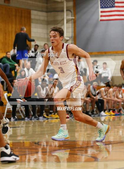 Thumbnail 2 in Clovis West vs. Laguna Creek (NorCal tip Off) photogallery.