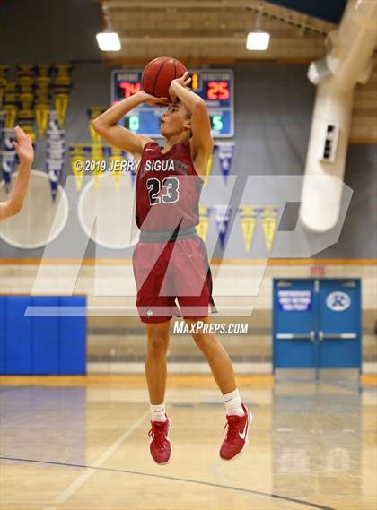 Thumbnail 2 in Clovis West vs. Laguna Creek (NorCal tip Off) photogallery.