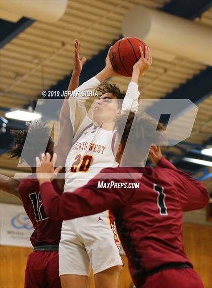 Thumbnail 1 in Clovis West vs. Laguna Creek (NorCal tip Off) photogallery.